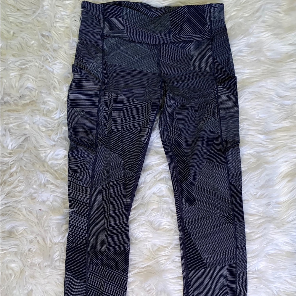 Lululemon Speed Up Tight Full-On Luxtreme💙